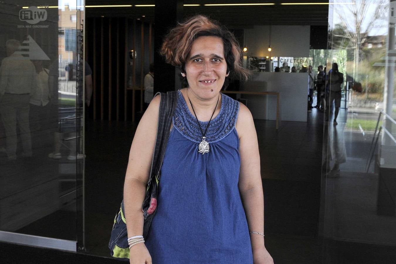 Políticos y personalidades locales visitan el tanatorio con motivo del fallecimiento de Ángel Velasco