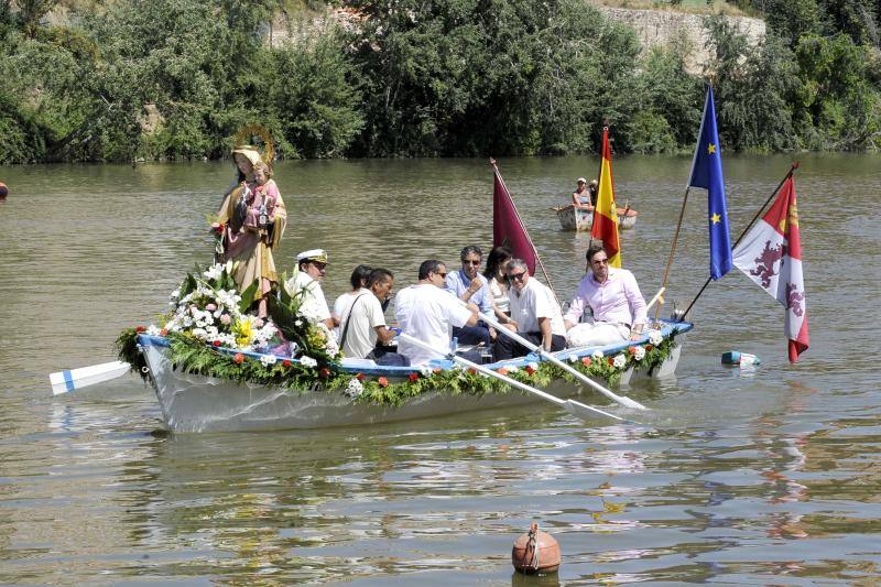 XVI Procesión fluvial en honor a la Virgen del Carmen.