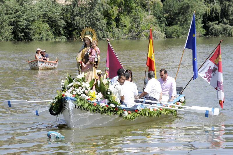 XVI Procesión fluvial en honor a la Virgen del Carmen.