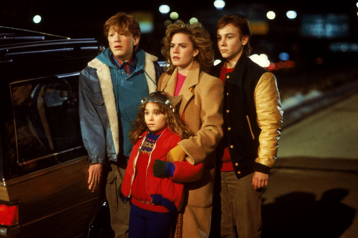 Nadie se puede aburrir con esta película interpretada por Elisabeth Shue. 'Aventuras en la gran ciudad' cuenta la odisea de una joven y los niños que cuida por volver a casa antes de que se enteren sus padres.