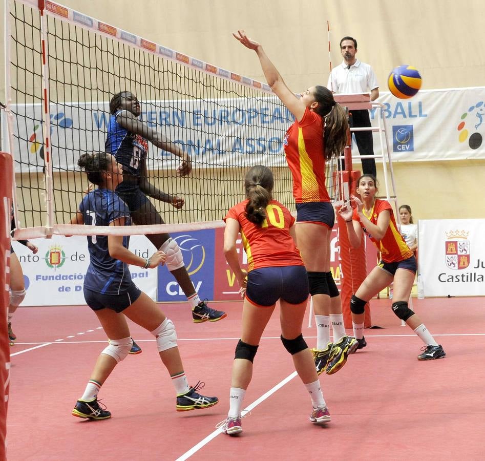 Torneo WEVZA, celebrado en el polideportivo Pisuerga