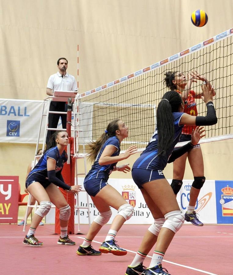 Torneo WEVZA, celebrado en el polideportivo Pisuerga