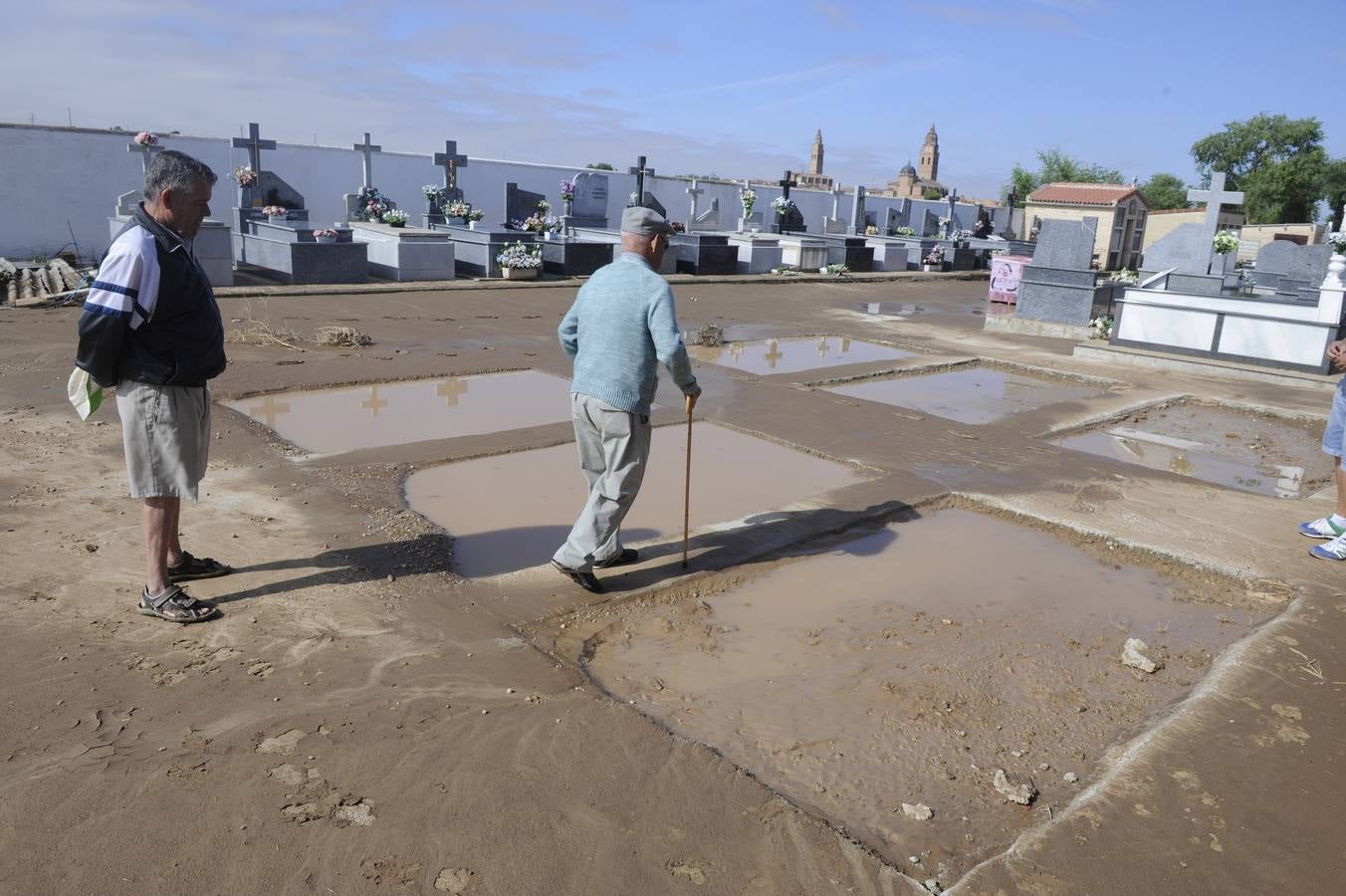 Alaejos sufre los efectos de una fuerte tromba de agua