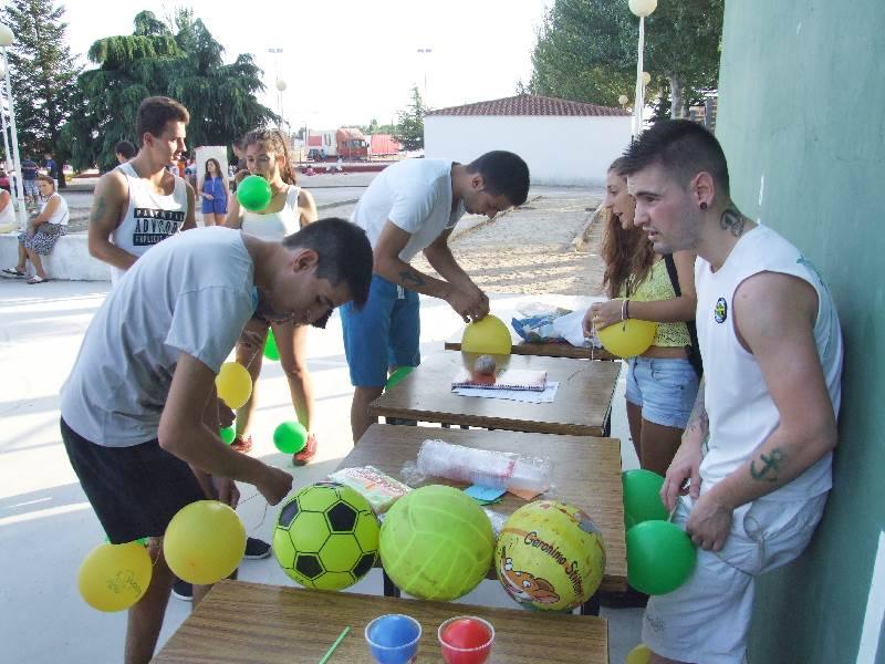 Juegos en las fiestas de Palaciosrubios (Salamanca) 1/2