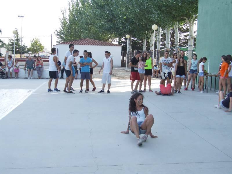 Juegos en las fiestas de Palaciosrubios (Salamanca) 1/2