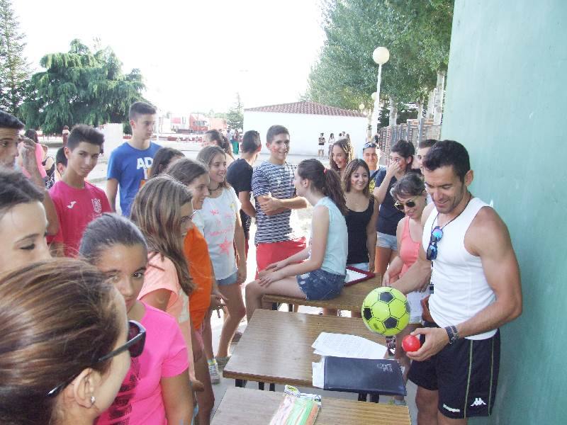 Juegos en las fiestas de Palaciosrubios (Salamanca) 2/2