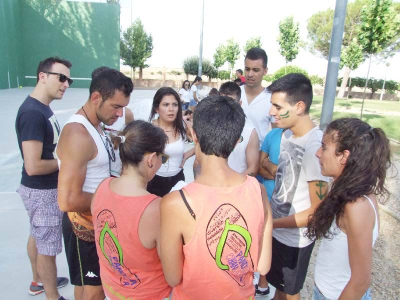 Juegos en las fiestas de Palaciosrubios (Salamanca) 2/2