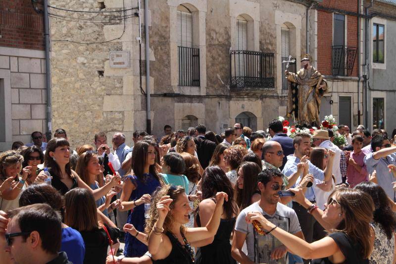 Procesión en honor a Santo Domingo de Guzmán en Campaspero