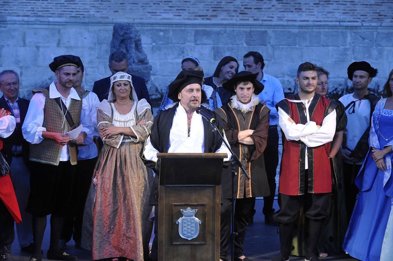 Fernando Cayo inaugura la Feria Renacentista de Medina del Campo