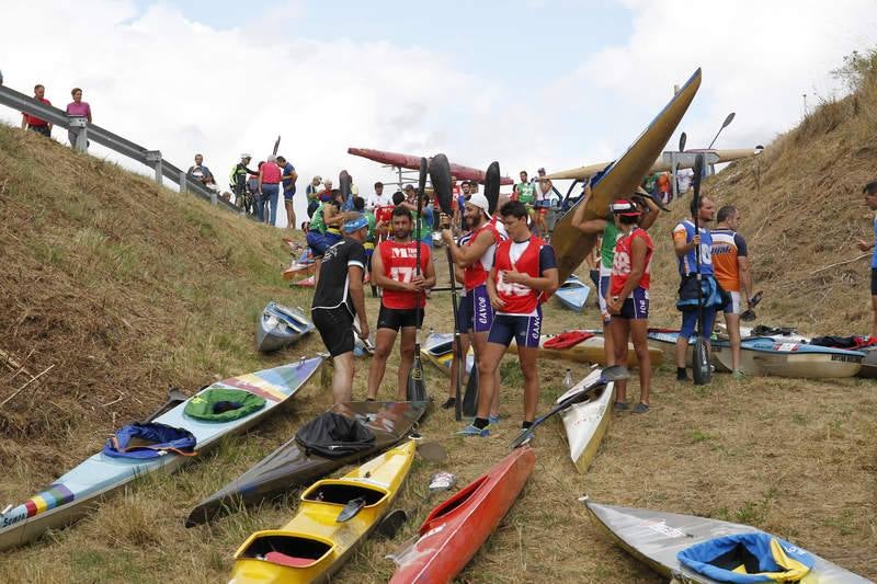 Descenso en piraguas por el Río Pisuerga en Alar del Rey