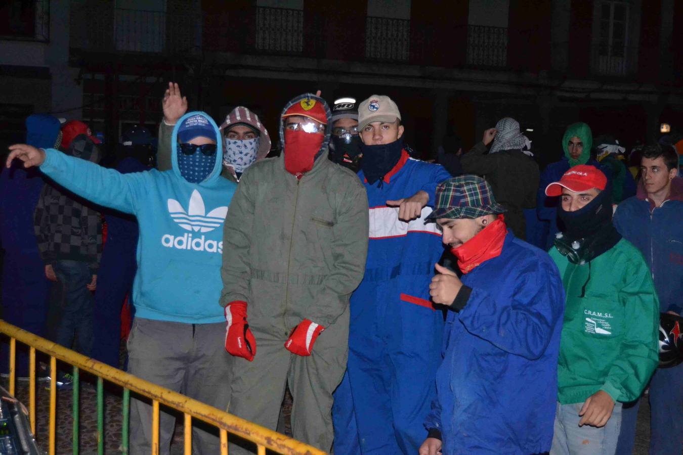 Pasacalles de fuego del día final de las fiestas de Peñaranda de Bracamonte