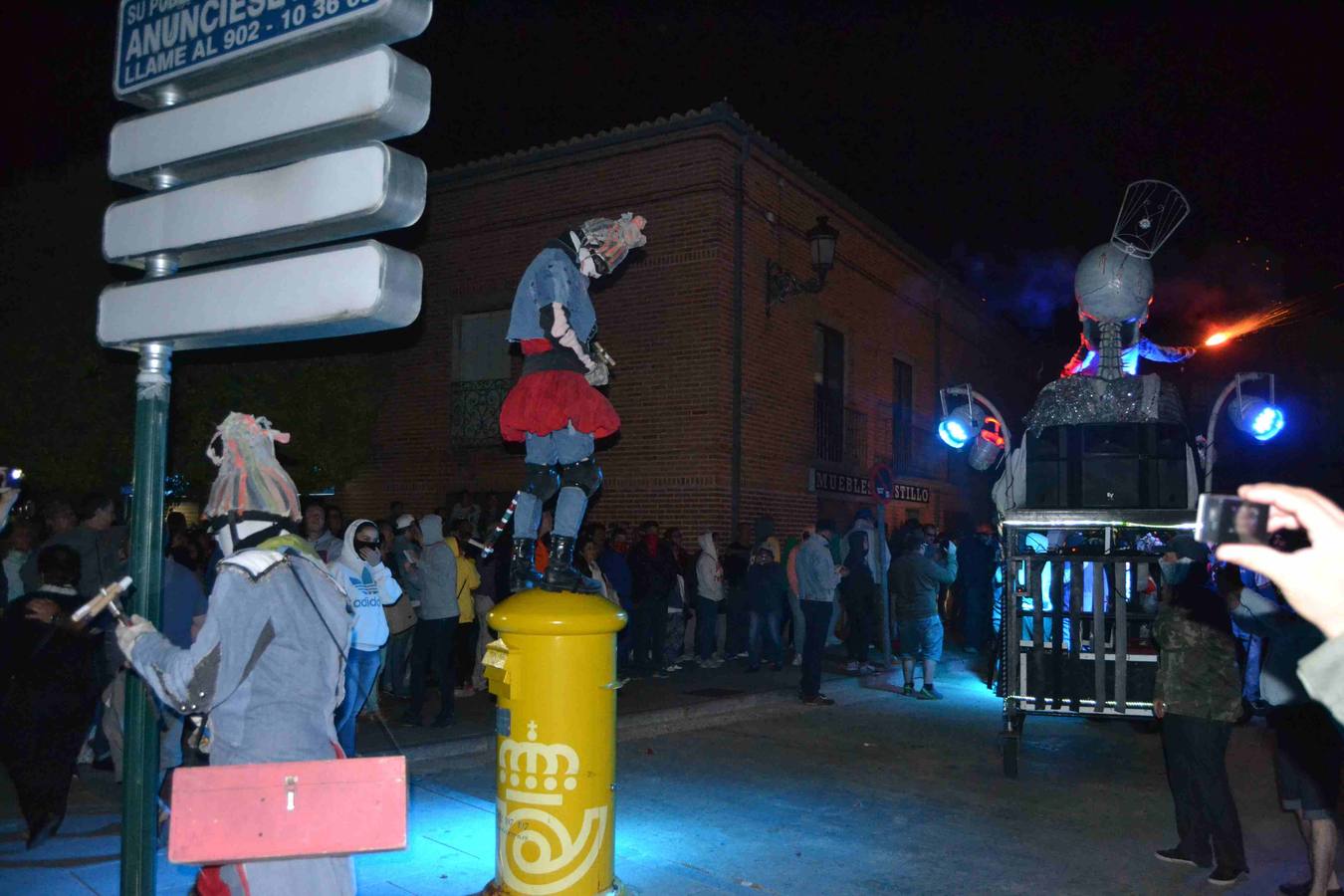 Pasacalles de fuego del día final de las fiestas de Peñaranda de Bracamonte