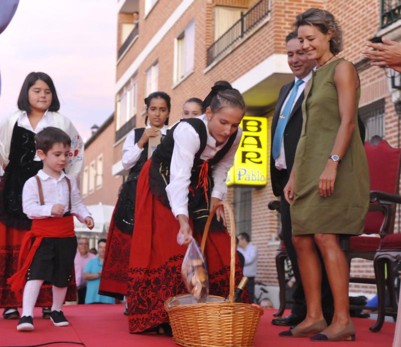 La ministra de Agricultura pronuncia el pregón en Ataquines