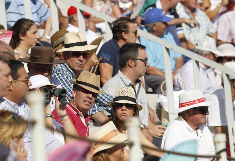 Padilla, El Fandi y Juan del Álamo en la segunda corrida de la feria de Palencia (2/2)