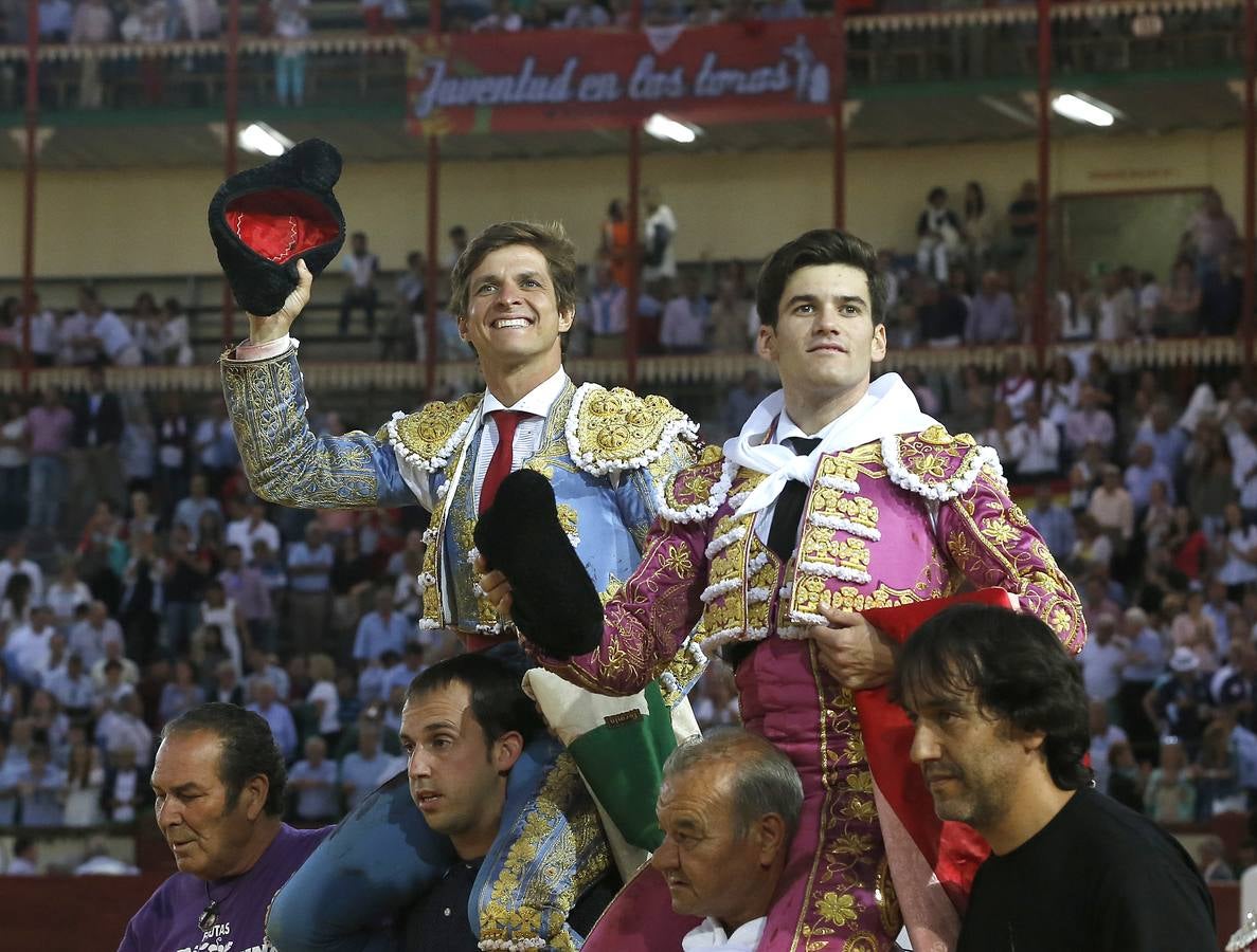 El Juli y José Garrido comparten salida en hombros en la segunda corrida de la feria de la Virgen de San Lorenzo de Valladolid