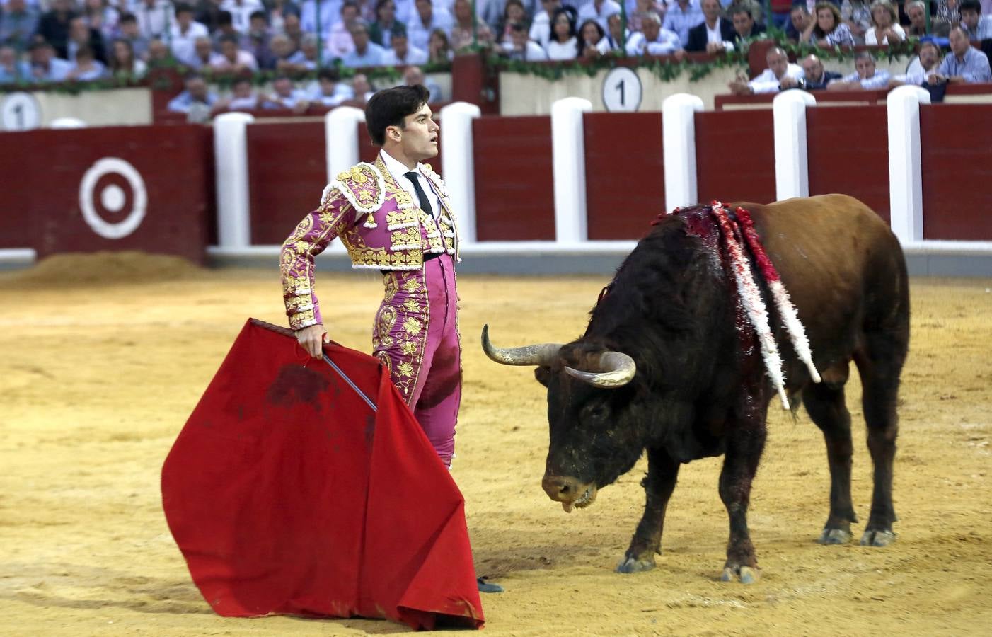 El Juli y José Garrido comparten salida en hombros en la segunda corrida de la feria de la Virgen de San Lorenzo de Valladolid