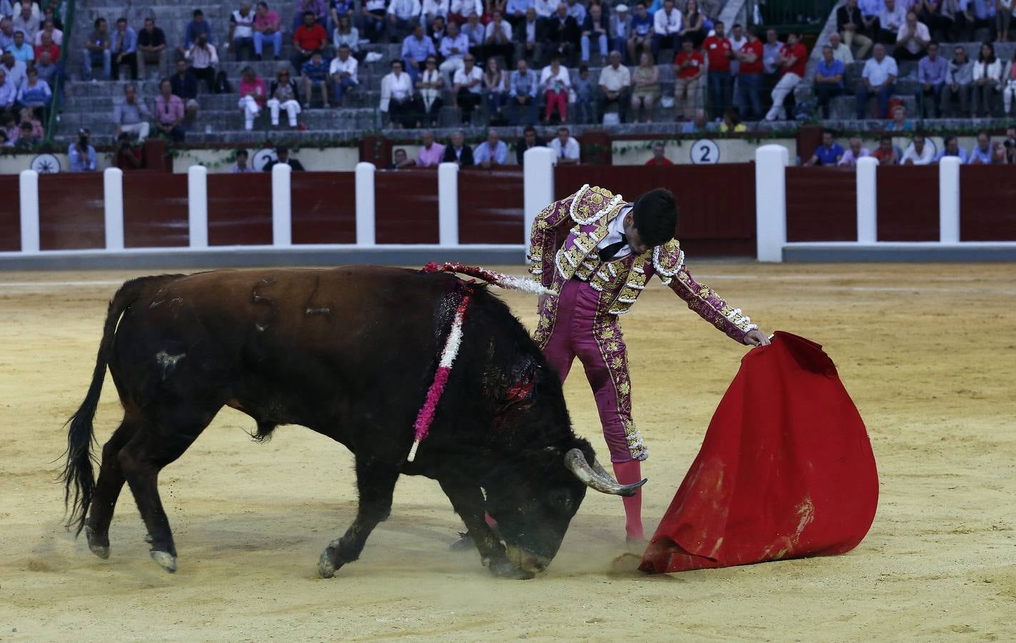 El Juli y José Garrido comparten salida en hombros en la segunda corrida de la feria de la Virgen de San Lorenzo de Valladolid