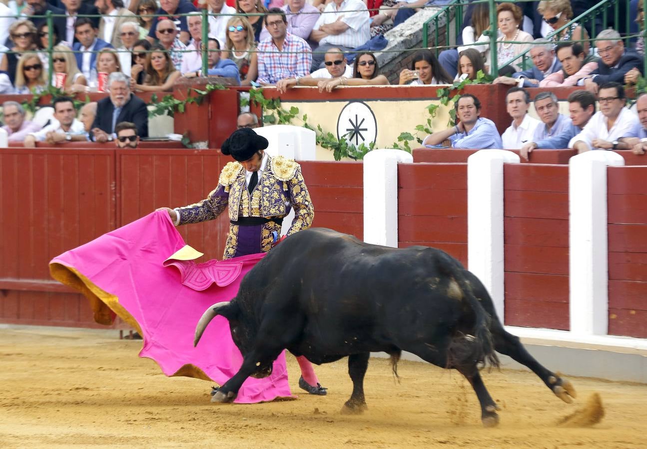 Morante, Castella y Manzanares, a hombros por la puerta grande