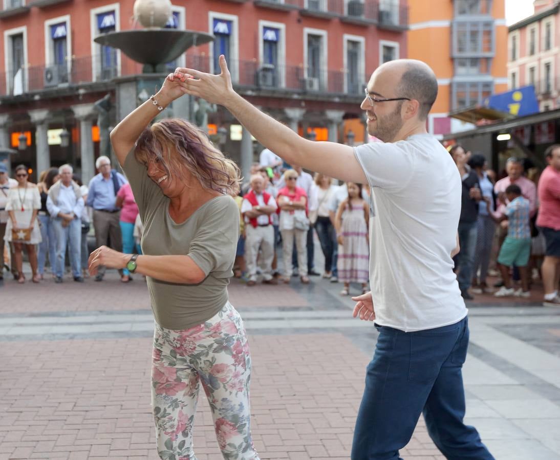Salsa, funk y música disco en Fuente Dorada
