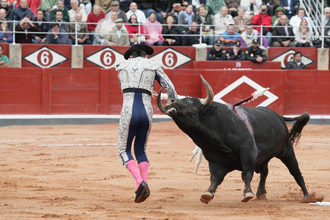 Corrida de toros en Salamanca con El Juli, Castella y Perera (3/3)