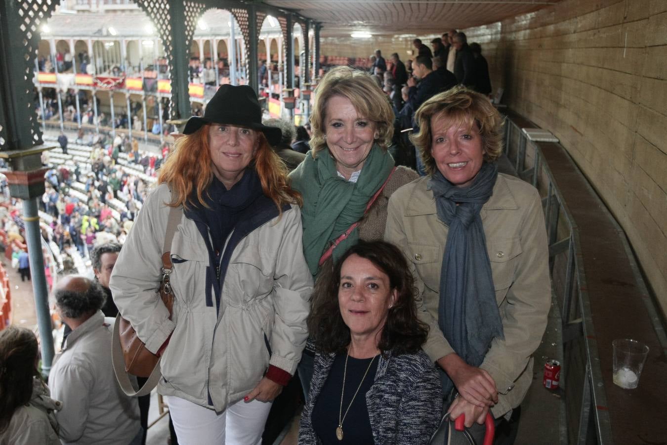 Público asistente a la corrida de toros de El Juli, Castella y Perera de Salamanca