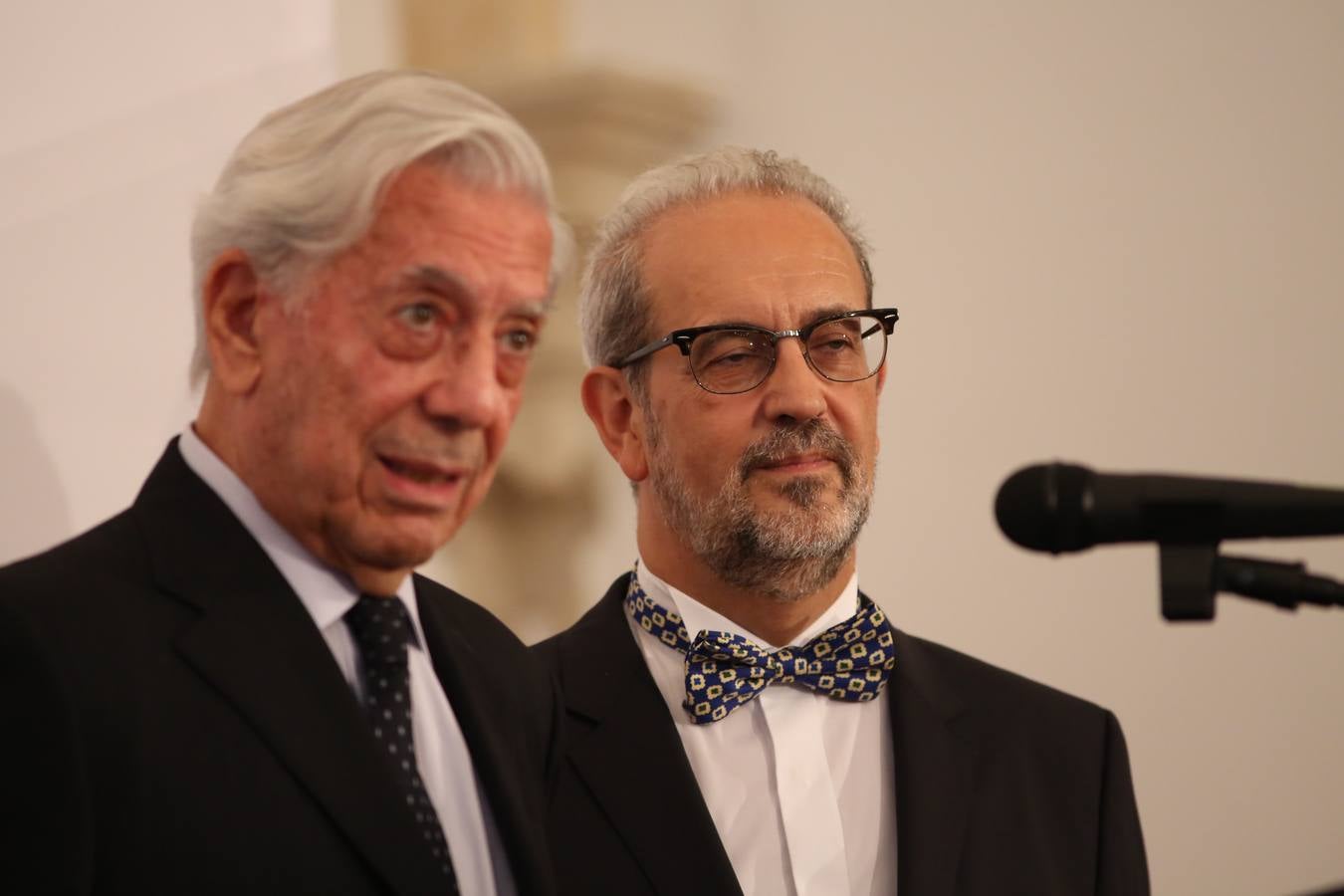 Mario Vargas Llosa es investido doctor Honoris Causa por la Universidad de Salamanca