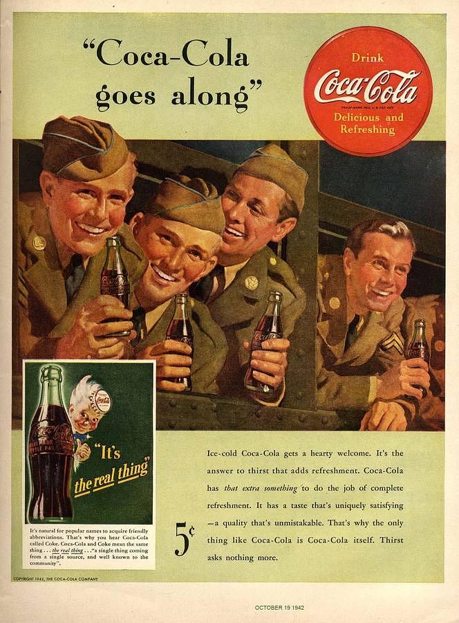 Cartel publicitario de Coca-Cola que data de la II Guerra Mundial. Cuatro soldados estadounidenses alzan su Coca-Cola sonrientes.