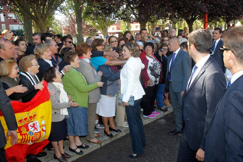 La reina Letizia inaugura el curso escolar en el colegio público Marqués de Santillana de Palencia (1/2)