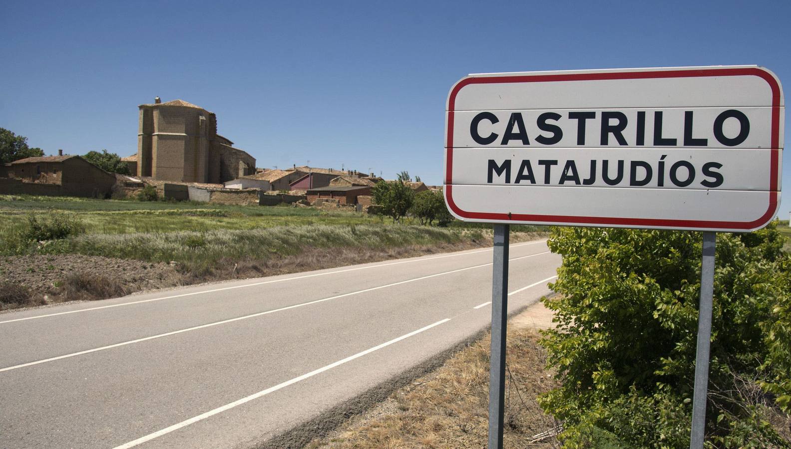 Castrillo de Matajudíos. Burgos. El Ayuntamiento de Castrillo Mota de Judíos realizará el cambio de su nombre el viernes 23 de octubre, que hasta ahora se ha llamado Castrillo Matajudíos. La Junta de Castilla y León señala que el cambio de denominación tiene como objetivo «reconocer el origen judío de la localidad» y eliminar el actual nombre por ser considerado «racista».