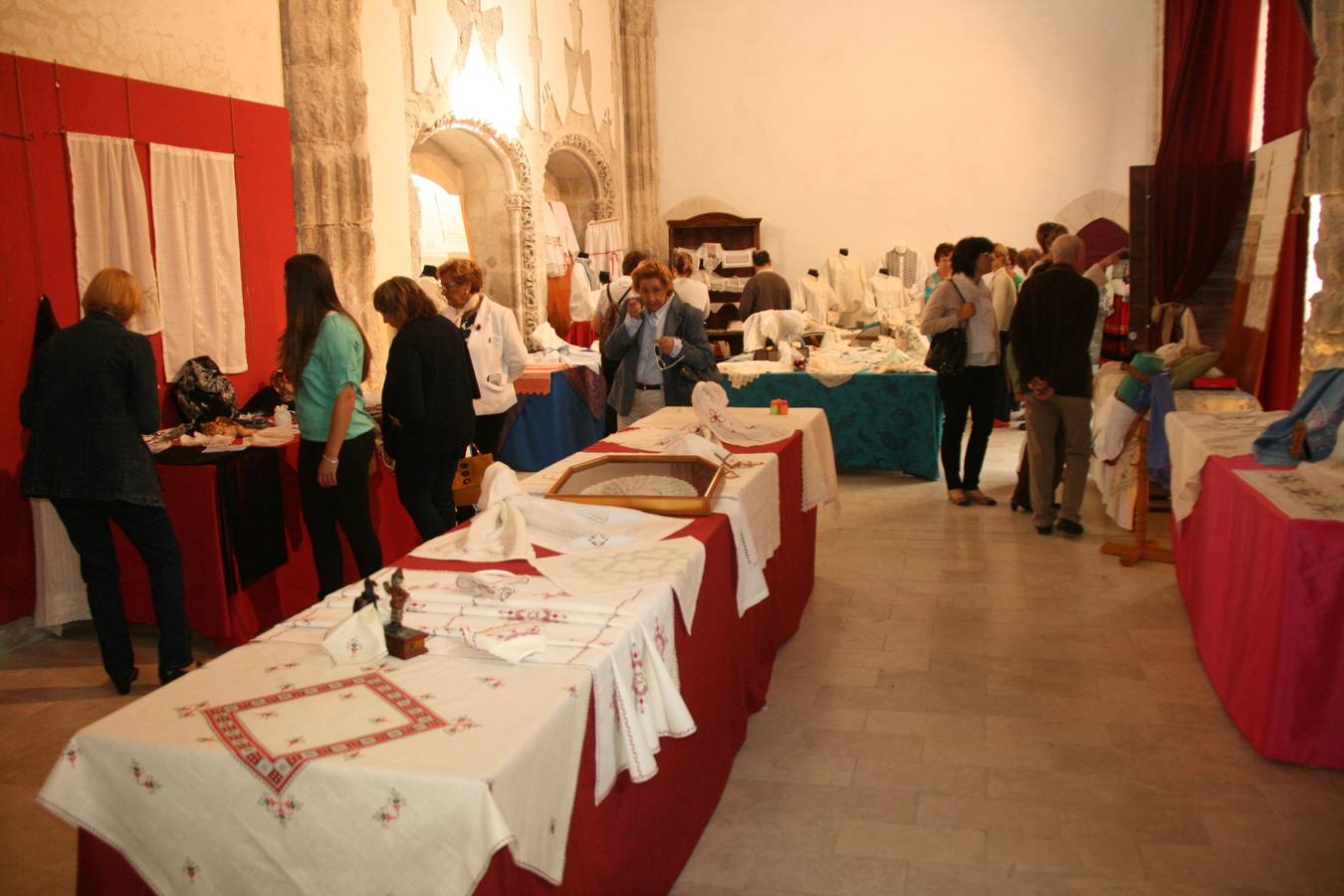 I Feria Entre Costuras y Tradición de Cuéllar (Segovia)