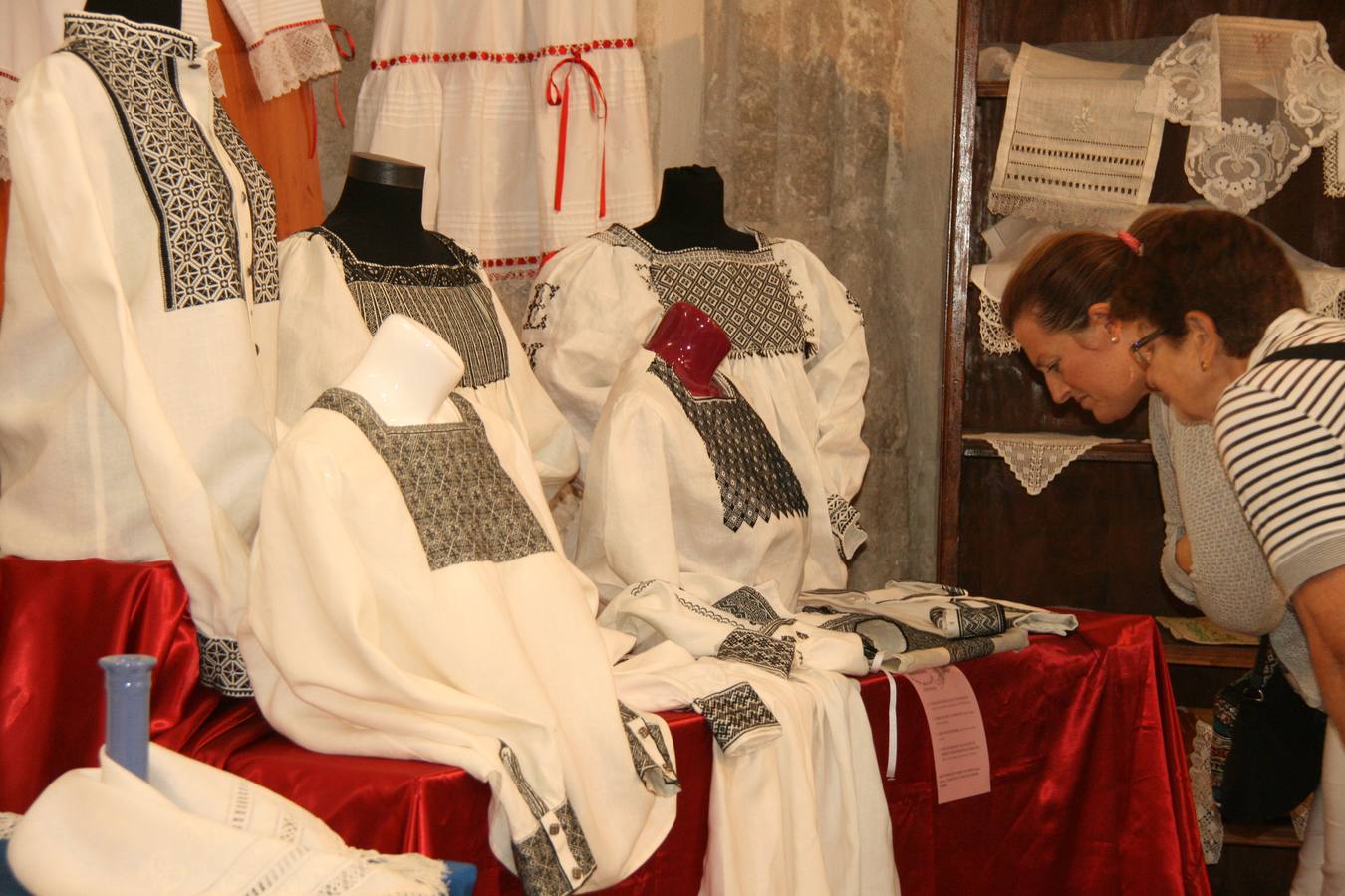 I Feria Entre Costuras y Tradición de Cuéllar (Segovia)