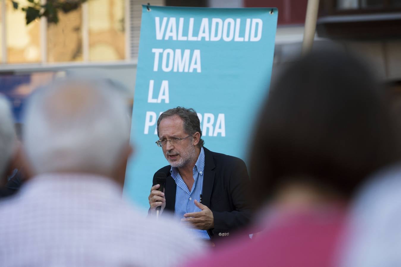 Asamblea ciudadana de Valladolid Toma la Palabra en la plaza de la Universidad