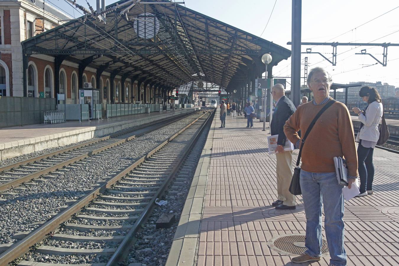 Primer viaje comercial del Ave León-Madrid