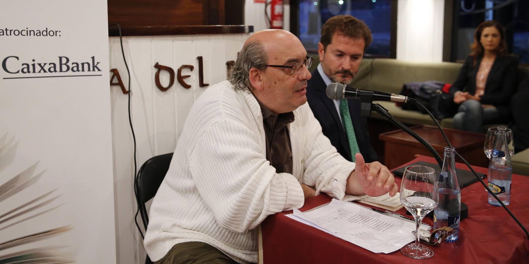 José María Muñoz Quirós ofrece un recital en el Aula de Cultura a bordo del barco &#039;La Leyenda del Pisuerga&#039;