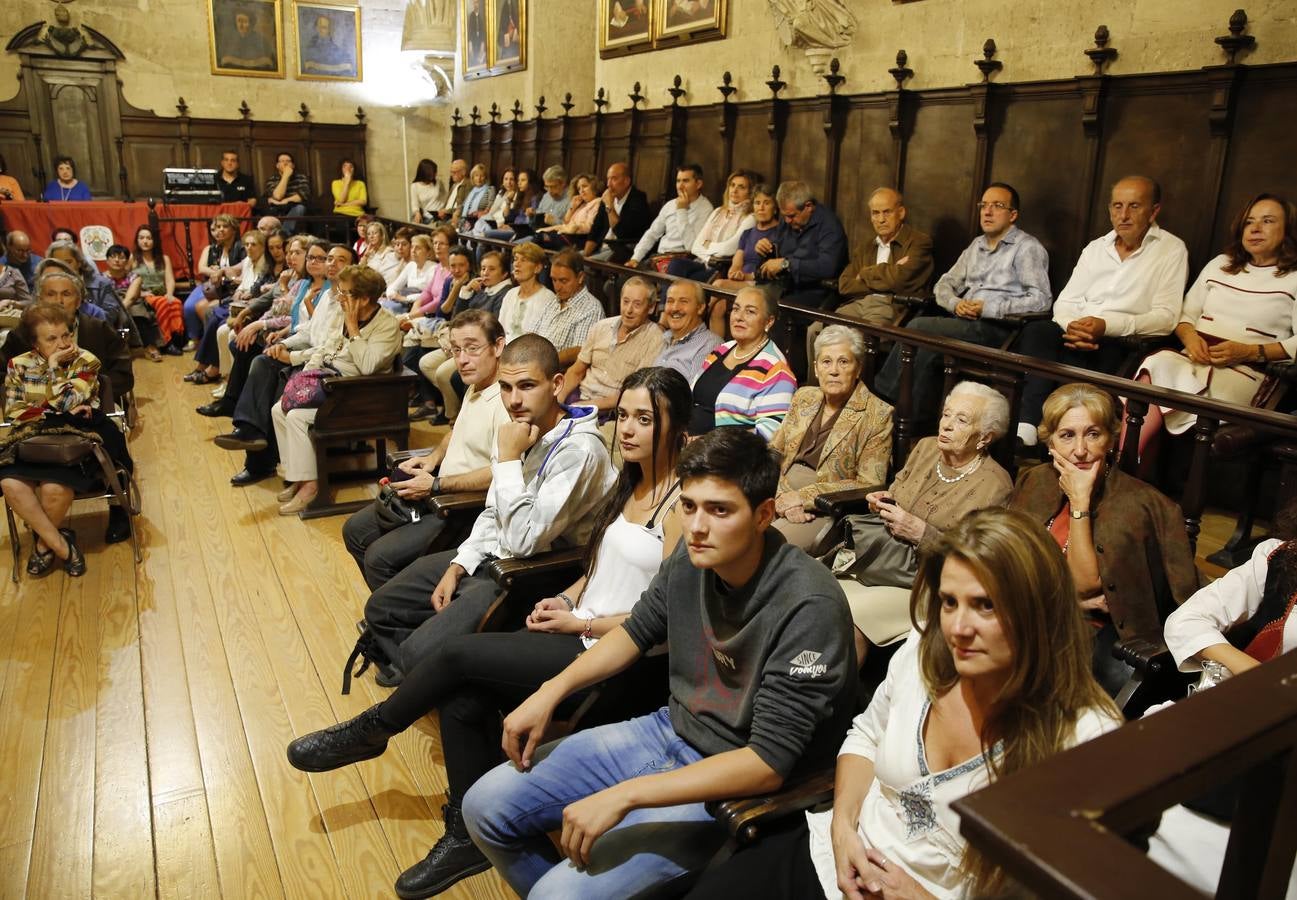 Recital poético de Carlos Aganzo en el Aula Triste del Palacio Santa Cruz de Valladolid