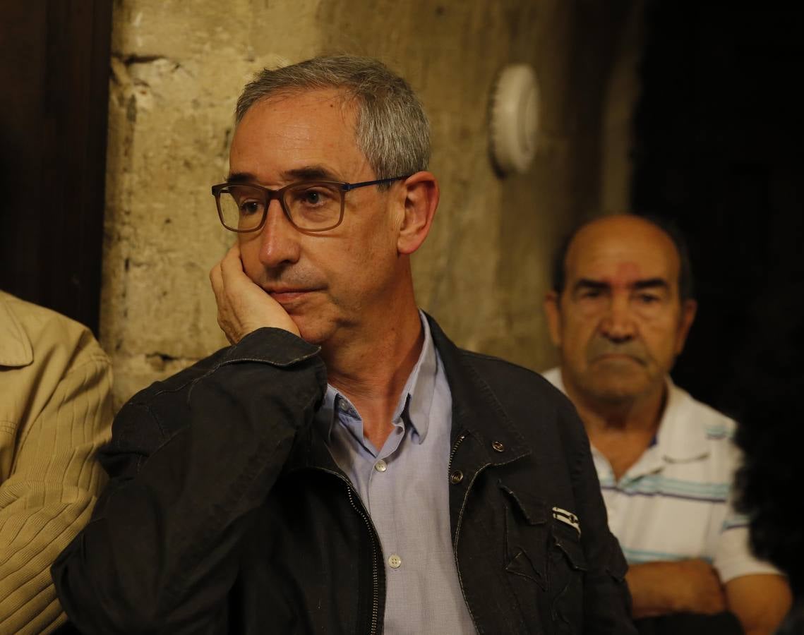 Recital poético de Carlos Aganzo en el Aula Triste del Palacio Santa Cruz de Valladolid