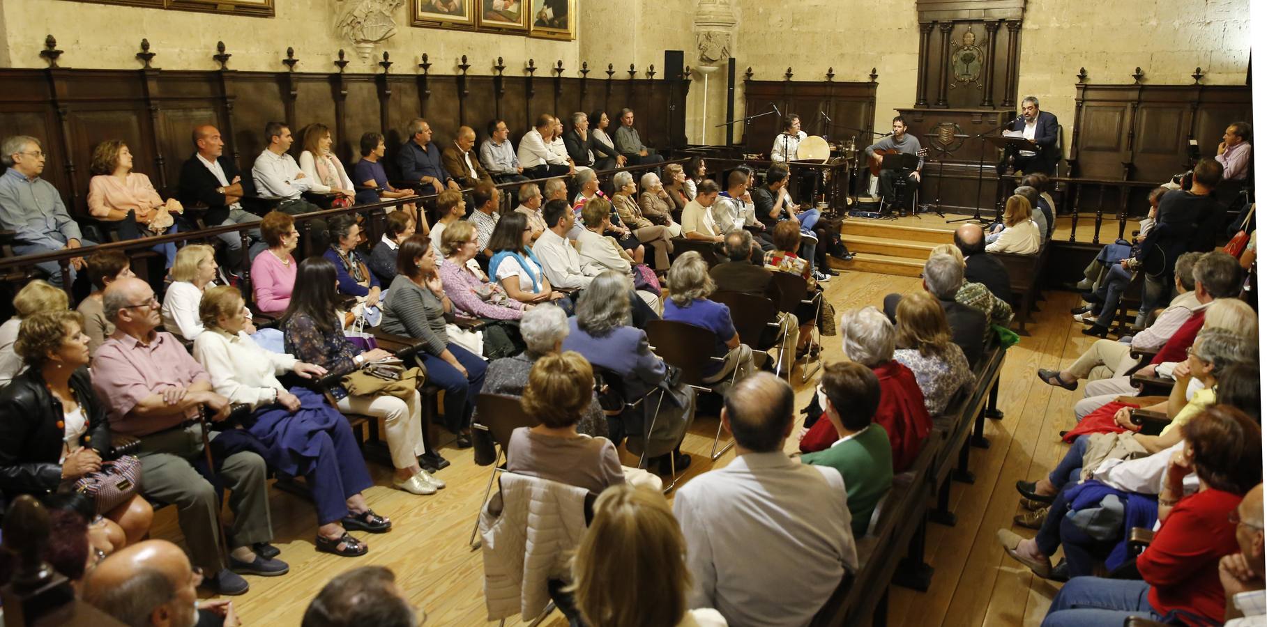Recital poético de Carlos Aganzo en el Aula Triste del Palacio Santa Cruz de Valladolid