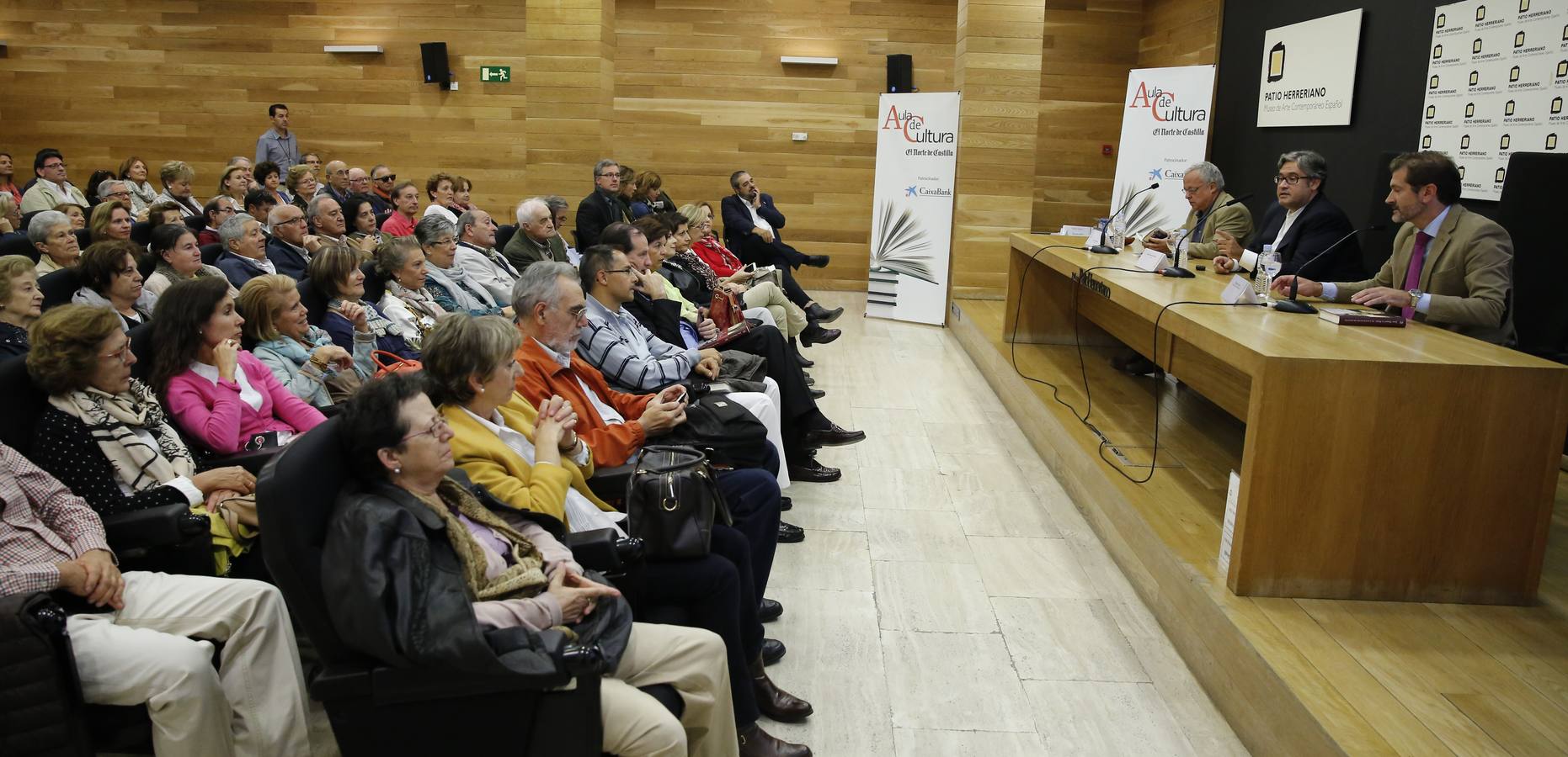 Juan Manuel de Prada en el Aula de Cultura de El Norte de Castilla