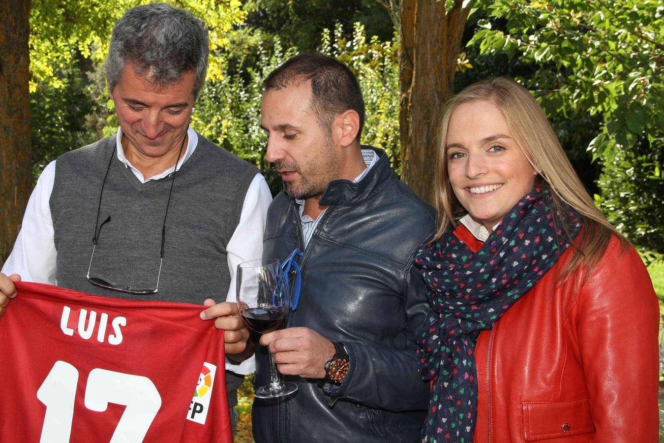 El consejero delegado del Atlético de Madrid, padrino de la vendimia 2015 de Dehesa de los Canónigos (Valladolid)