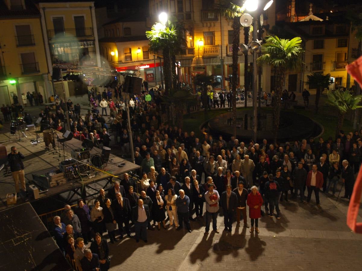 Una procesión pone punto y final a los actos del V Centenario en Alba de Tormes (1/2)