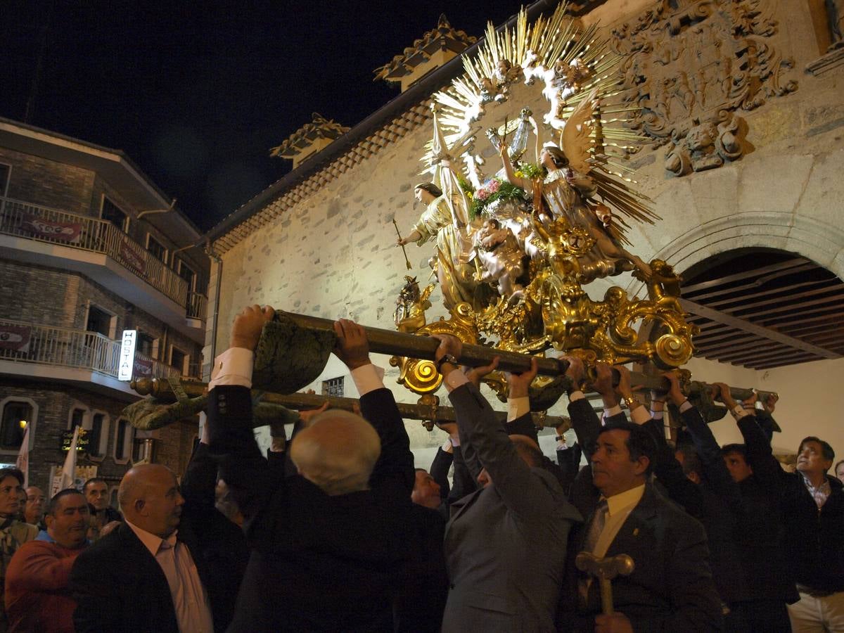 Una procesión pone punto y final a los actos del V Centenario en Alba de Tormes (1/2)