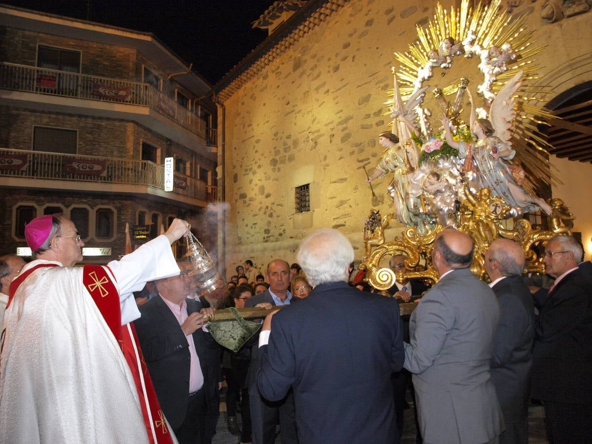 Una procesión pone punto y final a los actos del V Centenario en Alba de Tormes (1/2)