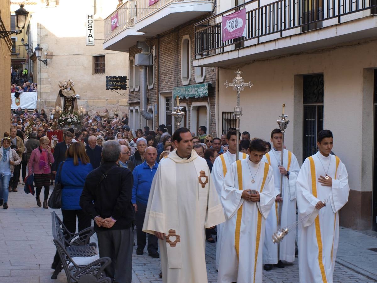 Una procesión pone punto y final a los actos del V Centenario en Alba de Tormes (2/2)