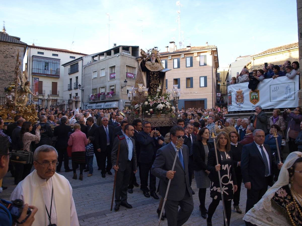 Una procesión pone punto y final a los actos del V Centenario en Alba de Tormes (2/2)