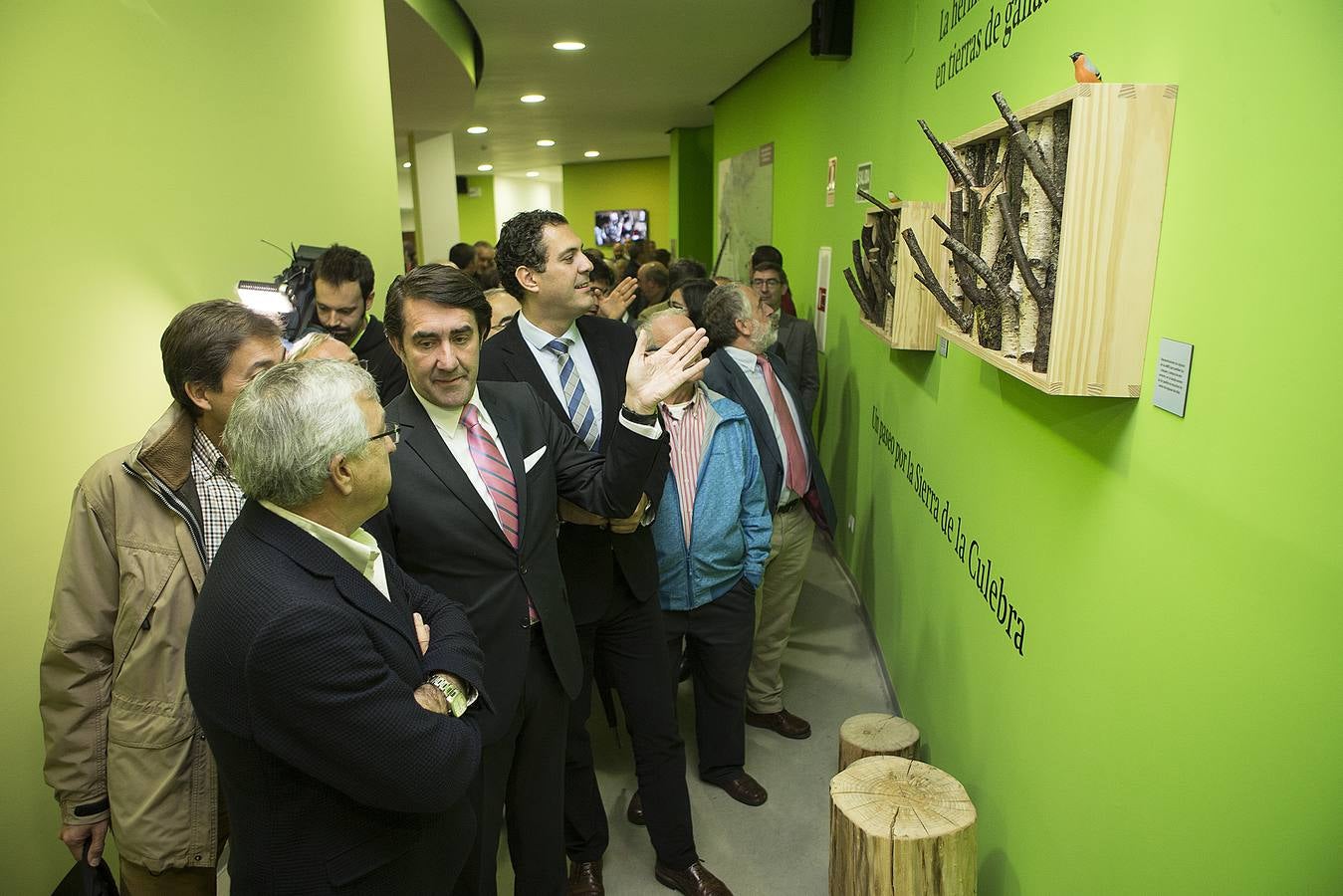 Inauguración del Centro del Lobo Ibérico en Robledo (Zamora)