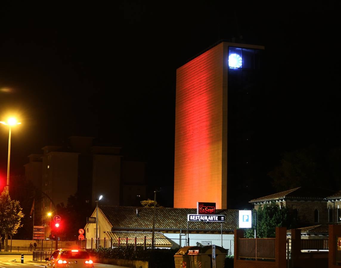 Valladolid se tiñe de rosa