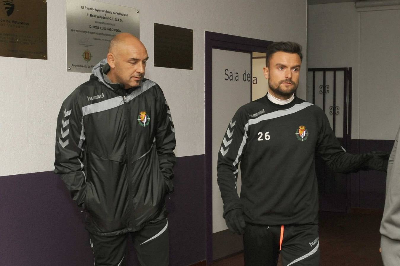 El entrenador del Real Valladolid, Gaizka Garitano, se despide tras su destitución