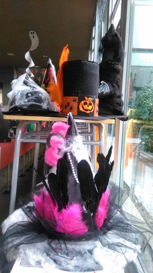 Concurso de sombreros de Halloween en el colegio El Peral