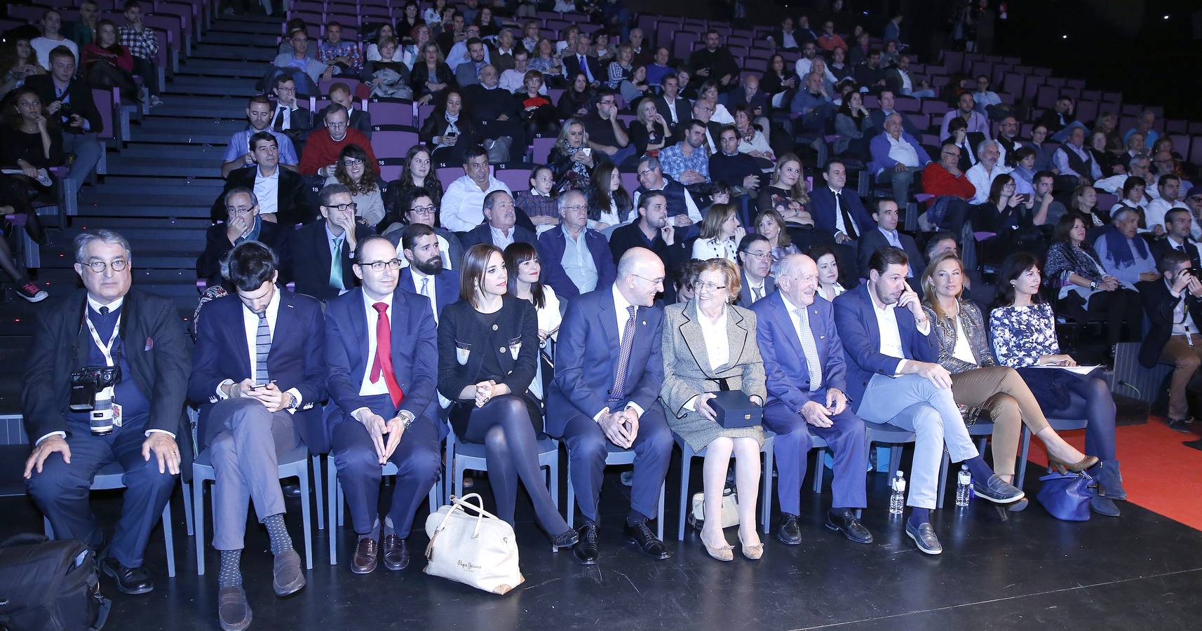 El bodeguero Alejandro Fernández recibe la Espiga de Oro de Honor de la Seminci