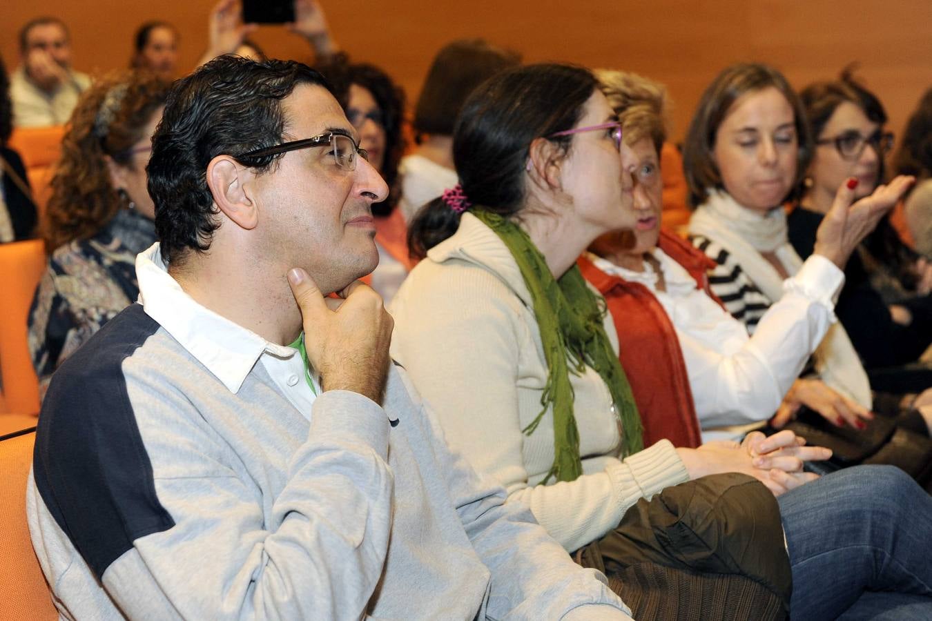 La psicóloga Silvia Álava en la Escuela de Padres de El Norte de Castilla